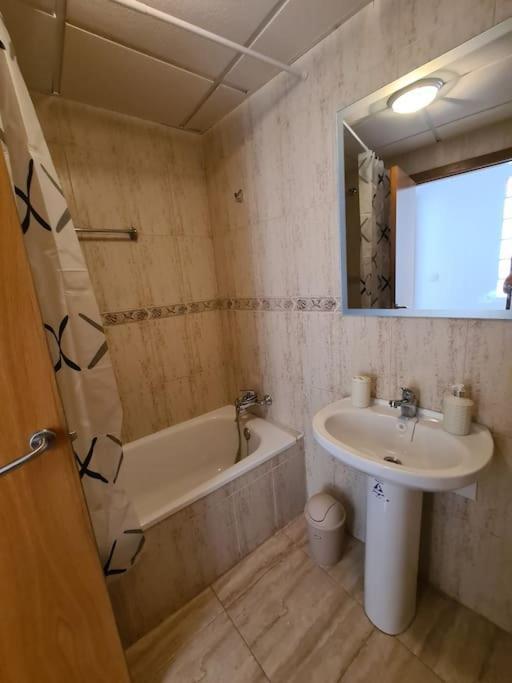 Beautiful Apartment With Patio Торрев'єха Екстер'єр фото